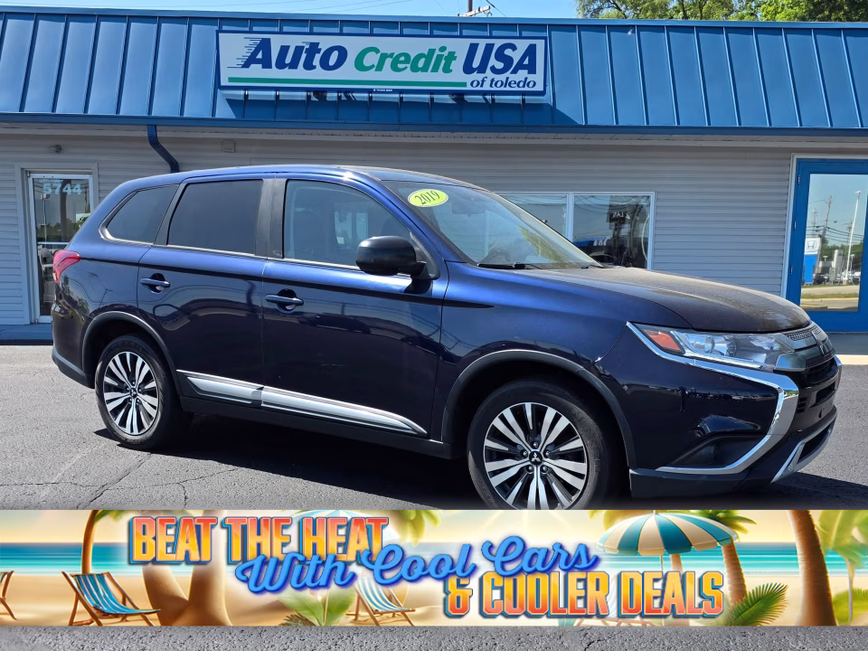 2019 Mitsubishi Outlander ES FWD's photo